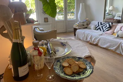 Amsterdam Private Tour & Local Dinner: A Unique Experience
