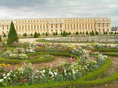 Giverny & Versailles: A Parisian Day of Art and Royalty