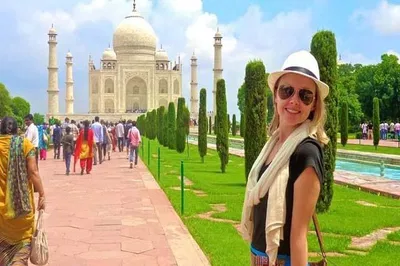 Taj Mahal: A Royal Day Trip from Delhi via Gatimaan Express