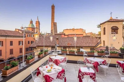 Bologna Rooftop Wine Tasting: Sip Local DOCs with Panoramic Views