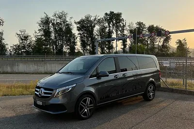 Stress-Free Arrival: Private Geneva Airport Transfer to Megève