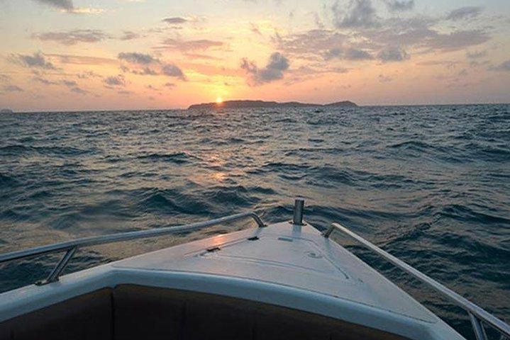 Beat the Crowds: Premium Phi Phi Island Speedboat Adventure