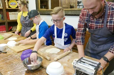 Florence: Family Pizza & Gelato Cooking Class