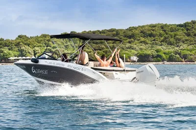 Rovinj's Coastal Gems: Private Speedboat Island Hopping Adventure
