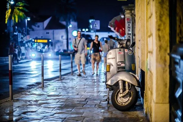 Rome By Night: Enchanting Vespa Tour Under the Stars