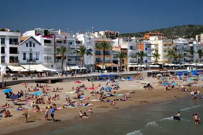 Discover Sitges: An Unforgettable Day Trip from Barcelona