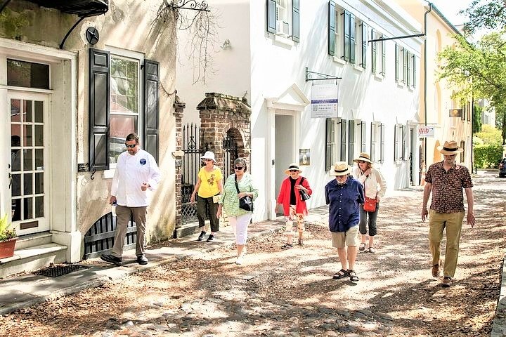 Savor Charleston: Chef-Led Food, Wine & History Culinary Adventure