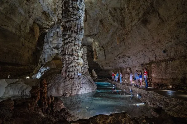 Explore Natural Bridge Caverns: Discovery Tour
