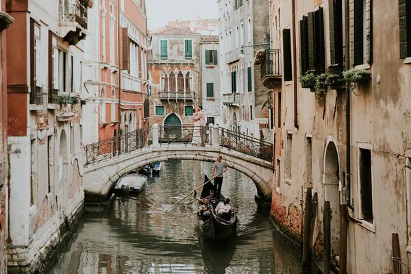 Venice Photo Magic: Capture Your Dream Vacation with a Pro!