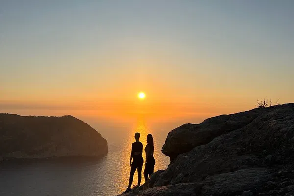 Ibiza's Transformative Hiking: Nature, Mindfulness, and Rejuvenation