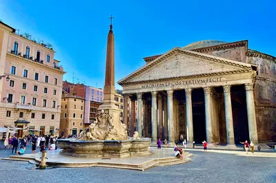 Pantheon's Secrets: Exclusive Skip-the-Line Guided Tour