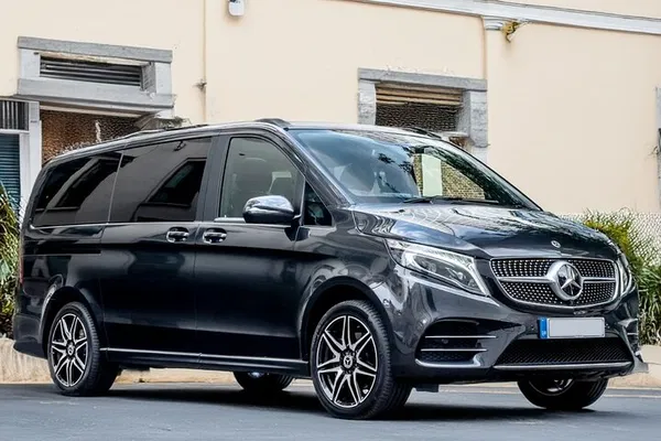 Oslo Airport Transfer: Private Ride to City!