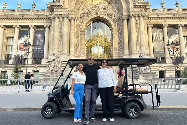 Paris Unveiled: Eco-Friendly Golf Cart Tour of Landmarks & Hidden Gems