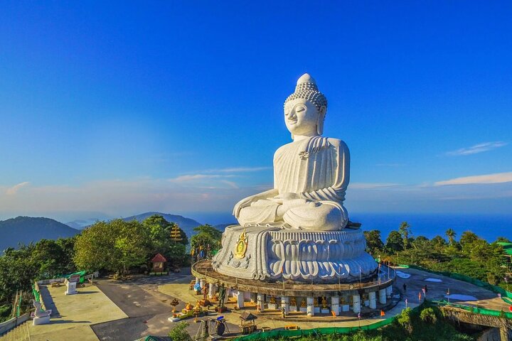 Unlock Phuket's Wonders: Top Tours with Exclusive Airport Transfers
