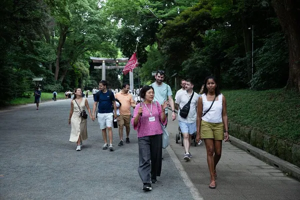 Harajuku & Meiji Shrine: Tokyo Walking Tour