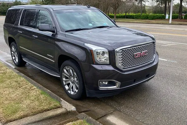 Stress-Free Jacksonville Arrival: Private Airport Transfer