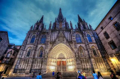 Uncover Barcelona's Gothic Quarter: A Private Historical Walking Tour