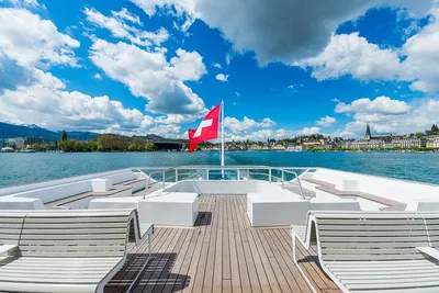 Lucerne's Lakeside Charm: A Zurich Day Trip Adventure