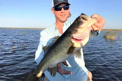 Reel in Big Bass: Private Lake Istokpoga Fishing Charter Adventure