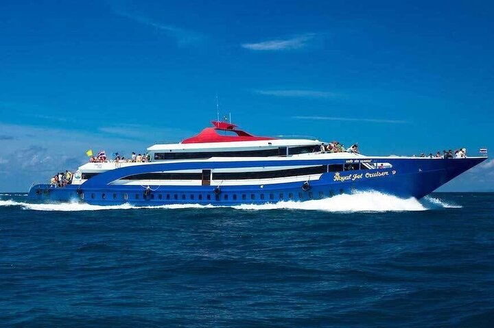 Phuket ➡️ Phi Phi: Ferry w/ Hotel Transfer