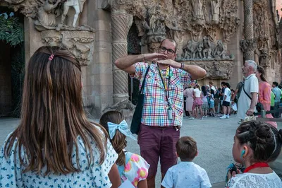 Sagrada Familia: Family Tour for Kids in Barcelona