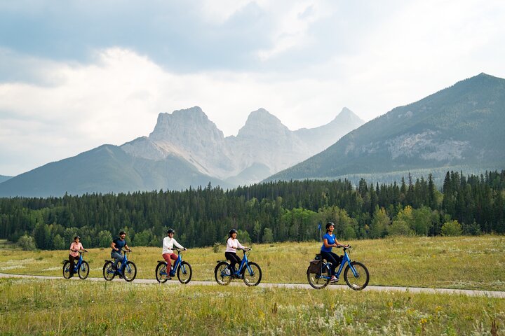 Canmore's Foodie Bike Tour: Ride & Dine!