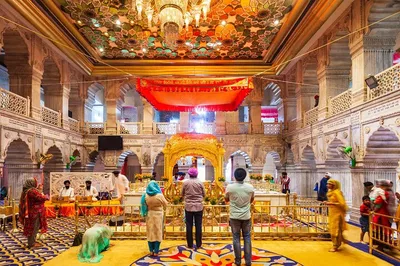Unveiling Delhi: A Personalized Half-Day City Adventure