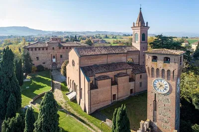 Bologna Rail Escape: Discover Hidden Gems of Fortress & Castle