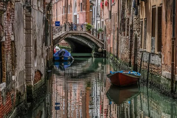 Unveiling Venice: A Personalized Photography Expedition