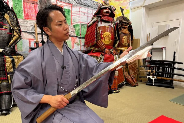 Kyoto: Shop Katana Swords with a Samurai Expert