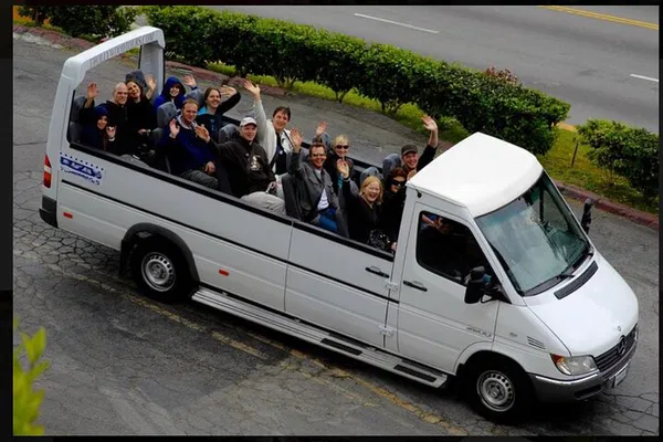 Hollywood Tour: See Stars' Homes & Famous Sights!