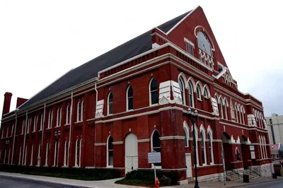 Nashville Scavenger Hunt: Music City Adventure!
