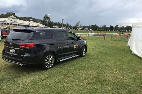 Stress-Free Airport Transfers & Event Rides