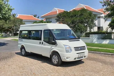 Seamless Shuttle: Da Nang/Hoi An City & Airport Transfers
