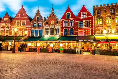 Discover Bruges: An Immersive Spanish Guided Tour