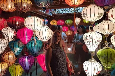 Hoi An's Cultural Tapestry: Trishaw, Walking Tour, and River Serenade