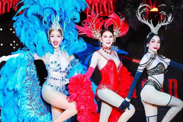 Krabi's Blue Dragon Cabaret: Show Tickets & Photo Op!