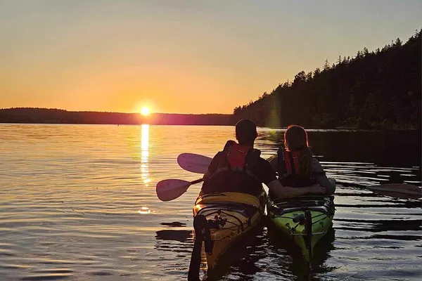 Sunset Kayak & Fika: Stockholm's Lakeside Adventure