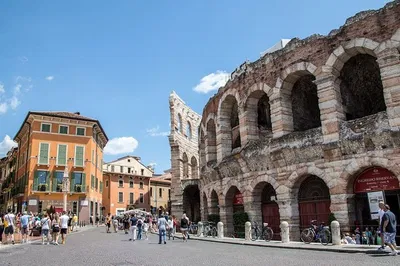 Verona: Discover Romeo and Juliet's City on a Full-Day Trip from Lake Garda