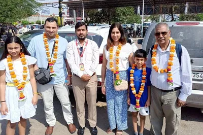 Taj Mahal Express: Delhi to Agra Luxury Day Trip