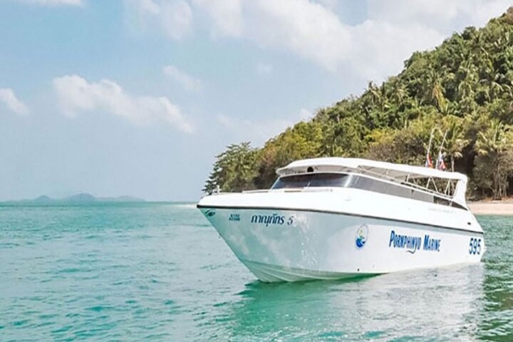 Phi Phi & Bamboo Islands: Private Speedboat Adventure Awaits!