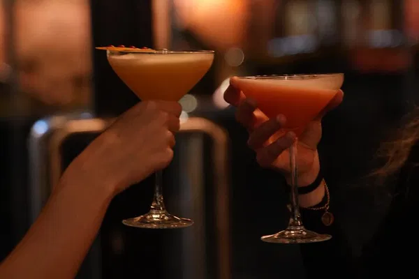 Nice Cocktail Masterclass: Mix Drinks Like a Pro!