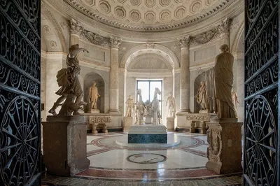 Unlock Vatican City: Skip-the-Line Guided Tour of Art & History