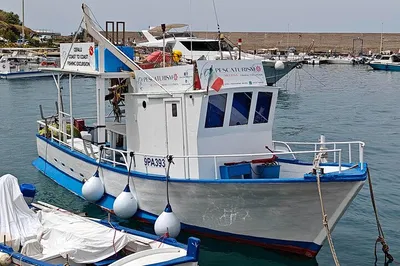 Sunset Serenity: Cefalù Boat Tour with Seaside Aperitivo