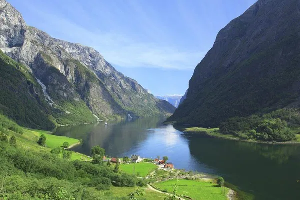 Oslo to Sognefjord: A Whirlwind Day of Norwegian Wonders