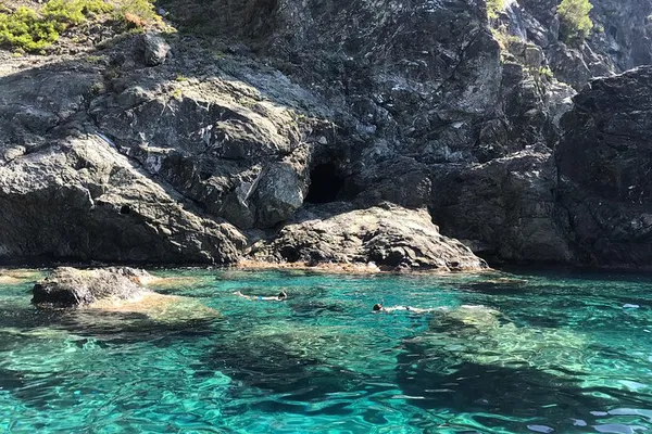 Framura Express: Discover Cinque Terre's Hidden Bays by Boat!