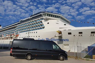 Stress-Free Amsterdam Cruise Transfers: Private Minibus for Groups