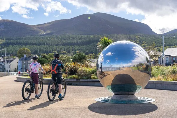 Unleash Northern Ireland's Beauty: E-Bike Adventures Await!