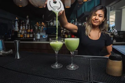Boca Raton Food Tour: Mizner Park Bites & Cocktails