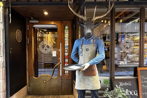 Stockholm Food Tour: Small Group Walking Adventure